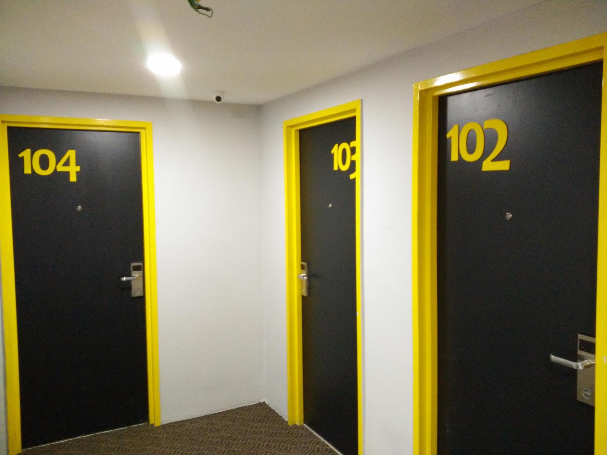 Dream Garden Hotel Кланг Экстерьер фото
