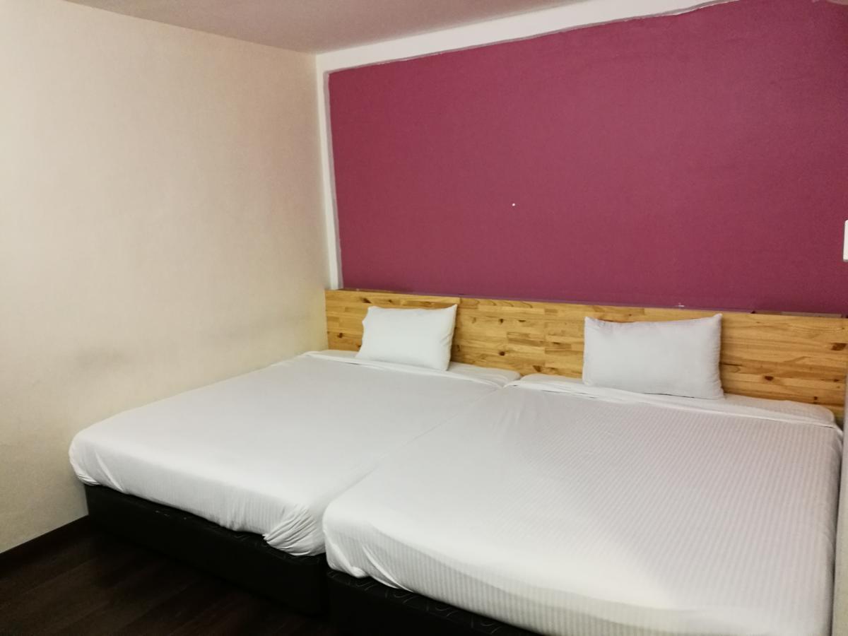 Dream Garden Hotel Кланг Экстерьер фото