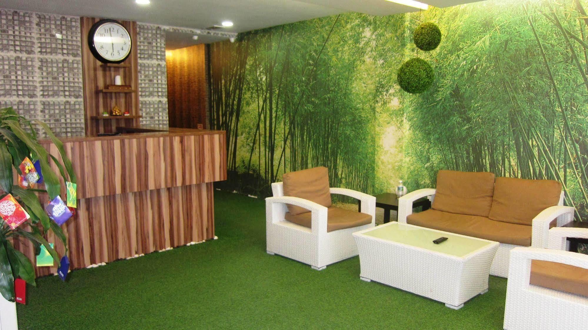Dream Garden Hotel Кланг Экстерьер фото